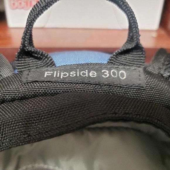 Lowepro Flipside 300 Camera bag - Picture 3 of 10